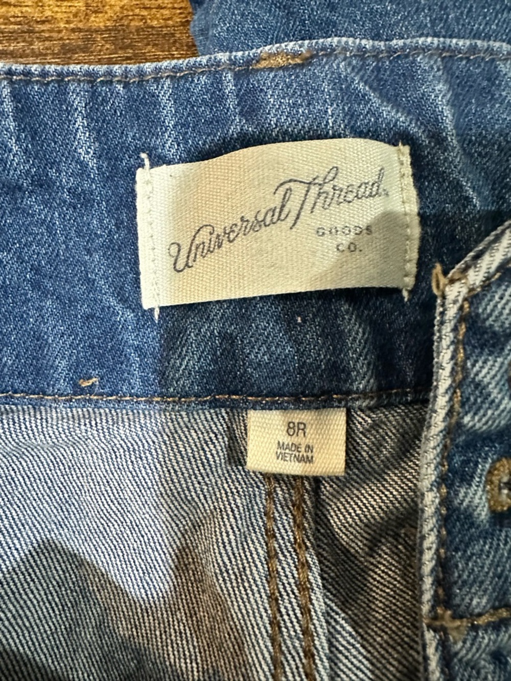 Universal Thread Midwash Blue Denim Jeans - Picture 2 of 5